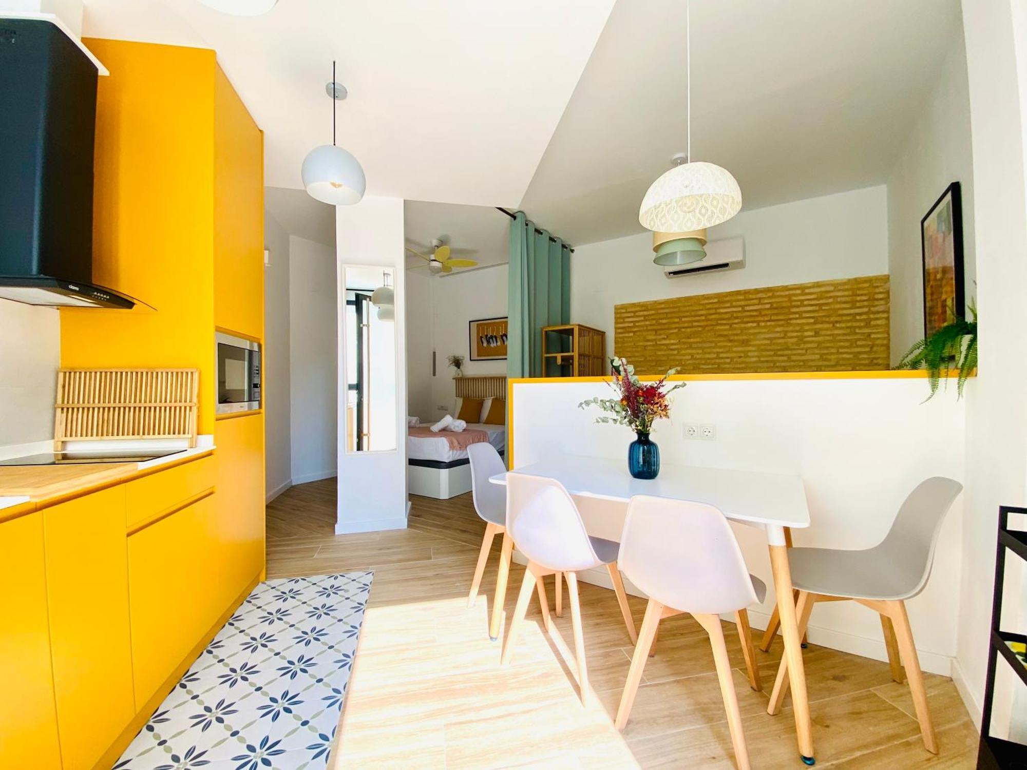 Bajo B - Design & Comfort In Ruzafa Soho Valencia Exterior photo